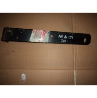 2011 - STAFFA SUPPORTO PARAURTI - ANTERIORE DESTRA DX - FIAT 127 