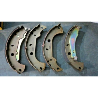 A439 § KIT GANASCE FRENO POSTERIORI FIAT TIPO MAREA TEMPRA ALFA 145 146 BSS6379-0