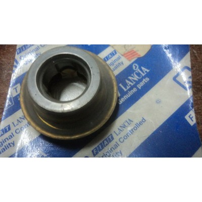 C131 -- 7784991 PREMISTOPPA POMPA ACQUA FIAT TEMPRA