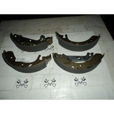 D582 - KIT SERIE GANASCE FRENO - RHIAG GF574.00 - FORD MONDEO