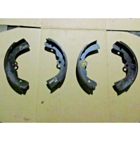 E631 - 30311 KIT GANASCE FRENI ANTERIORI NISSAN DATSUN SUNNY