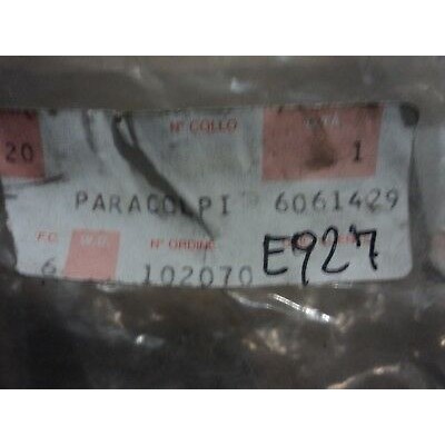 E927 - 6061429 PARACOLPI ORIGINALE FORD-0