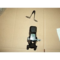F547 - MORSETTO PER PORTATARGA CICLOMOTORI UNIVERSALE 