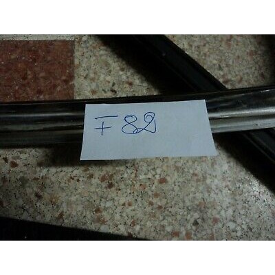F82 - GUARNIZIONE RASAVETRO MERCEDES W126 CLASSE S POSTERIORE DESTRA DX -0