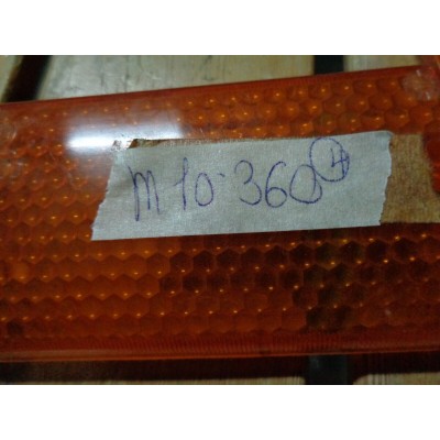 M10360 - PLASTICA FANALINO FRECCIA ANTERIORE AUTOBIANCHI A112 SX SINISTRO-0