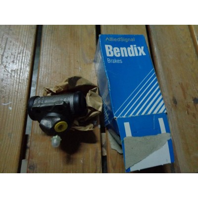 M10370 - CILINDRETTO FRENO 211904B DX PEUGEOT 309 RENAULT R9 7701033008