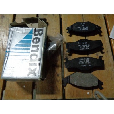 M10445 - KIT SERIE PATTINI FRENI B342317 VOLKSWAGEN VW GOLF JETTA PASSAT