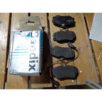 M10446 - KIT SERIE PATTINI FRENI 342347NA LANCIA THEMA 2000 2800