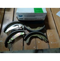 M10463 - KIT SERIE GANASCE FRENI 338490 OPEL KADETT VECTRA ASCONA