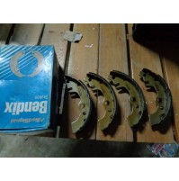 M10652 - KIT SET SERIE GANASCE FRENO 361075X RENAULT 4 5 R4 R5