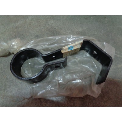 M3203 XX - dma9326 STAFFA SUPPORTO SCARICO MARMITTA LAND ROVER DEFENDER