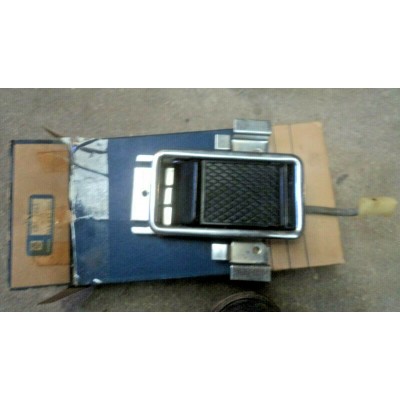M3676 XX - CZA3863 MANIGLIA INTERNA  AUSTIN 1100 1300 SX SINISTRA 
