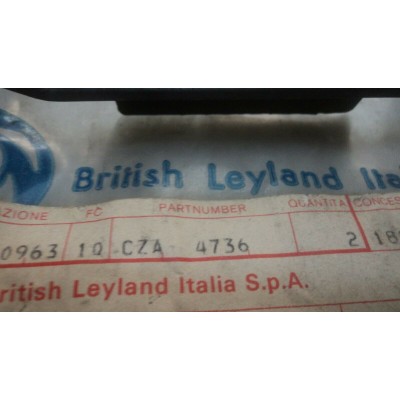M3957 - CZA4736 RICAMBIO ORIGINALE LAYLAND CLIP ROVER-0