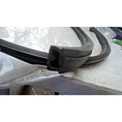M4170 XX - GUARNIZIONE PROFILATO ORIGINALE INNOCENTI 32771328-0