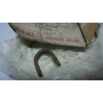 M4537 XX - 227628 LUCAS RING SPINTEROGENO Austin Healey 3000 Mk2 22D 25D