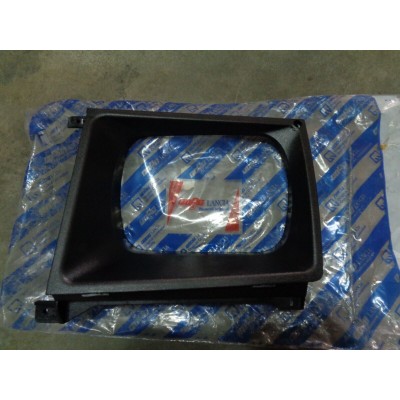 M5608 XX - GHIERA CORNICE FARO FANALE ANTERIORE 46633726 DX INNOCENTI KORAL