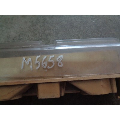 M5658 XX - PLASTICA FANALINO OLSA 04.247.00 0424700-2