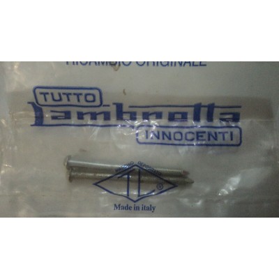 M691 XX - PLASTICA FANALE POSTERIORE INNOCENTI LAMBRETTA-1