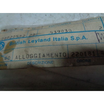 M7856 XX - COPPIA GOMMINI ALLOGGIAMENTO ORIGINALI LAND ROVER 539030-0