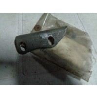 M8129 XX - STAFFA SQUADRETTA DINAMO 12A526 MG MIDGET AUSTIN HEALEY SPRITE