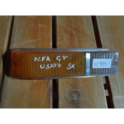 M8280 XX - PLASTICA FANALINO FRECCIA ANTERIORE ORIGINALE ALFA ROMEO GT SX