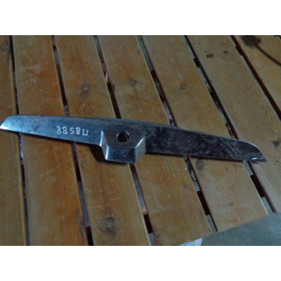 M8588 XX - 36471360 PROFILO MANIGLIA POSTERIORE AUSTIN INNOCENTI IM3 J3