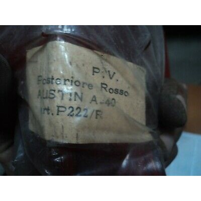 M863 XX - PLASTICA POSTERIORE ROSSA AUSTIN A40-0