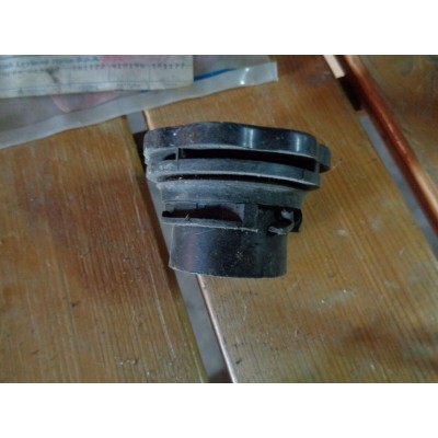 M8818 XX - TAPPO RIEMPIMENTO OLIO MOTORE MINI MINOR COOPER AUSTIN INNOCENTI