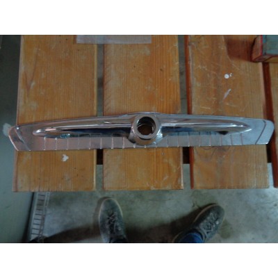 M8875 XX - MANIGLIA COFANO POSTERIORE INNOCENTI AUSTIN A40