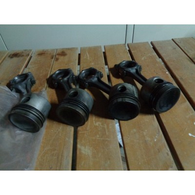 M8901 XX - KIT PISTONI E BIELLE 1300 MINI 12G4114 1275 COOPER INNOCENTI-1